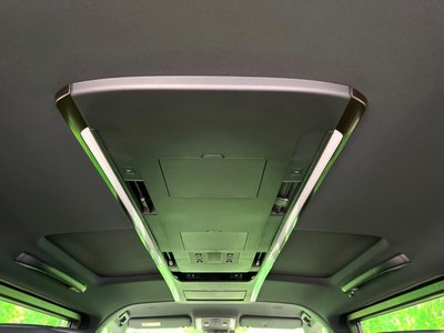 صورة 62 لـ 2025 Toyota ALPHARD