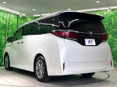 صورة 77 لـ 2025 Toyota ALPHARD