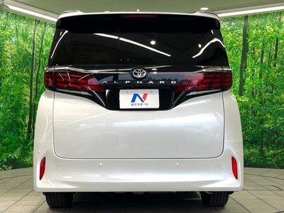 صورة 18 لـ 2025 Toyota ALPHARD