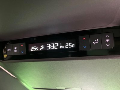 صورة 53 لـ 2025 Toyota ALPHARD