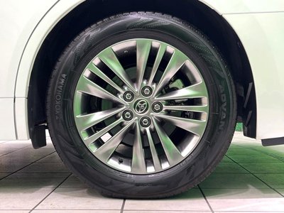 صورة 72 لـ 2025 Toyota ALPHARD