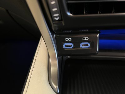 2026 Lexus RX thumbnail 28