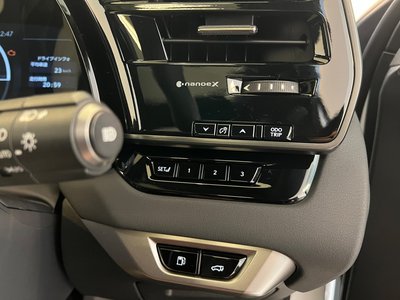 2026 Lexus RX thumbnail 24