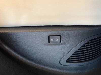 2026 Lexus RX thumbnail 33
