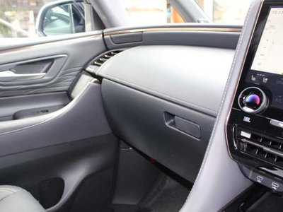 صورة 15 لـ 2026 Toyota ALPHARD