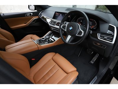 صورة 2 لـ 2021 BMW X6