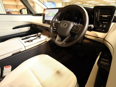 2024 Lexus LM 照片 17