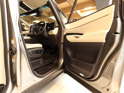 2024 Lexus LM 照片 16