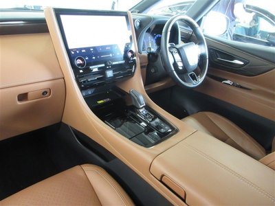 صورة 22 لـ 2023 Toyota VELLFIRE