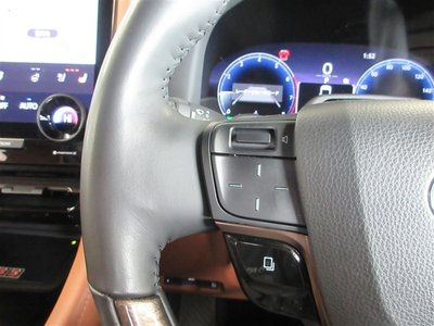 صورة 32 لـ 2023 Toyota VELLFIRE