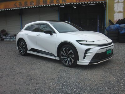 2024 Toyota CROWN SPORT photo 3