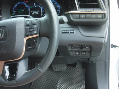 2024 Toyota CROWN SPORT photo 11