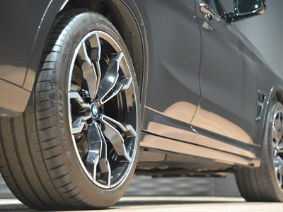 2021 BMW X4 M thumbnail 17