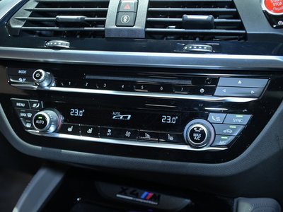 2021 BMW X4 M thumbnail 45