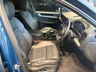 صورة 8 لـ 2024 Porsche CAYENNE