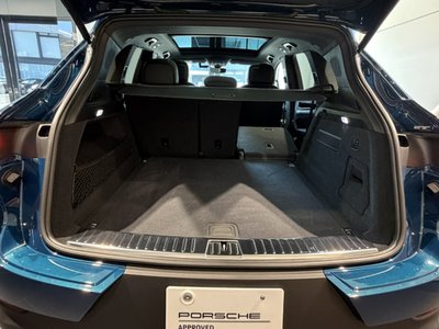 صورة 19 لـ 2024 Porsche CAYENNE