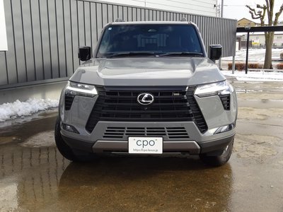 صورة 3 لـ 2025 Lexus GX