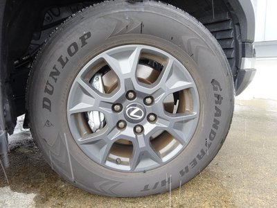 صورة 28 لـ 2025 Lexus GX