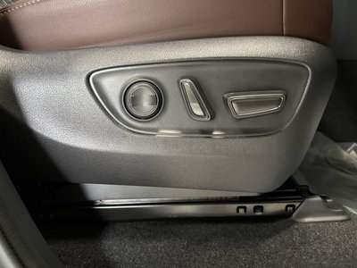 صورة 24 لـ 2024 Toyota LAND CRUISER 250