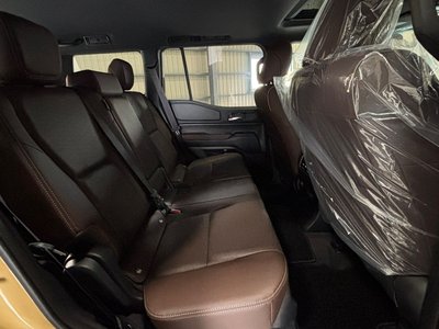 صورة 43 لـ 2024 Toyota LAND CRUISER 250