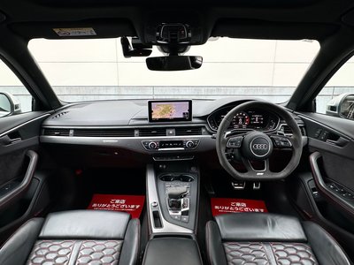 2020 AUDI RS4 AVANT photo 12