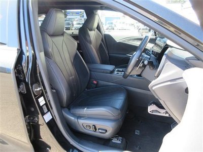 2023 Lexus RX thumbnail 30
