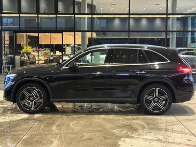 2025 Mercedes-BENZ GLC — фото 2