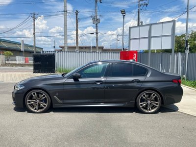 2023 BMW 5 SERIES photo 4