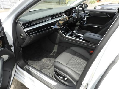 صورة 11 لـ 2025 AUDI A8