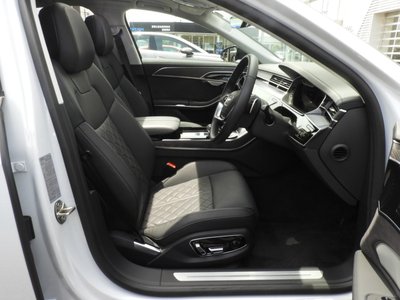 صورة 13 لـ 2025 AUDI A8