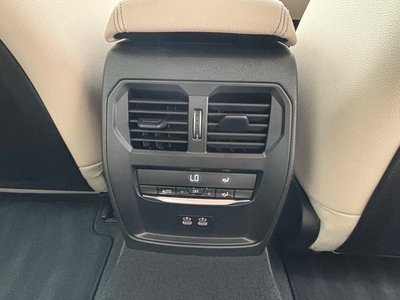 2025 BMW 3 SERIES thumbnail 23