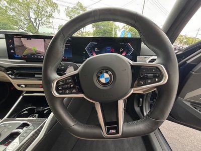 2025 BMW 3 SERIES photo 13