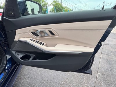 2025 BMW 3 SERIES photo 8