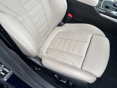2025 BMW 3 SERIES thumbnail 31