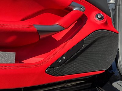 2022 Ferrari F8 SPIDER thumbnail 18