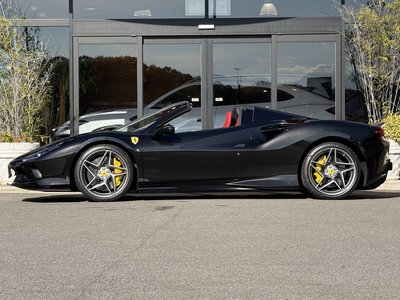 2022 Ferrari F8 SPIDER thumbnail 43
