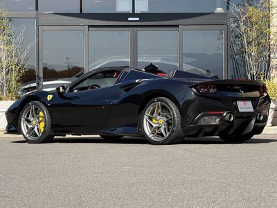2022 Ferrari F8 SPIDER thumbnail 50