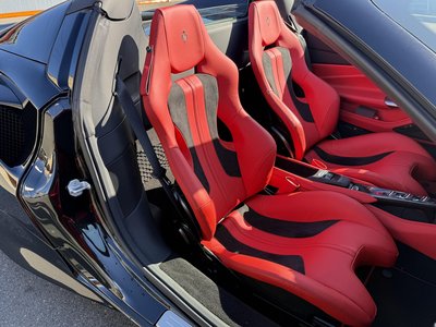 2022 Ferrari F8 SPIDER thumbnail 25