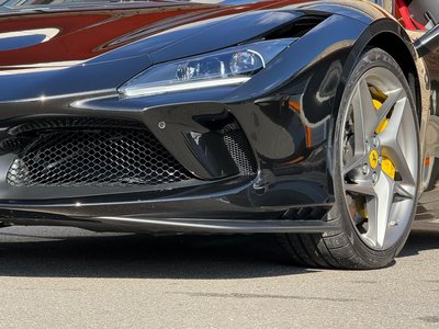 2022 Ferrari F8 SPIDER thumbnail 34