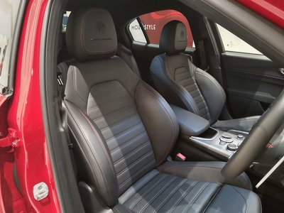 2025 ALFA Romeo JULIA 照片 26