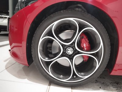 2025 ALFA Romeo JULIA 照片 38