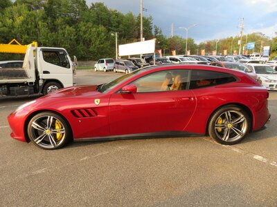2019 Ferrari GTC4 LUSSO — фото 12