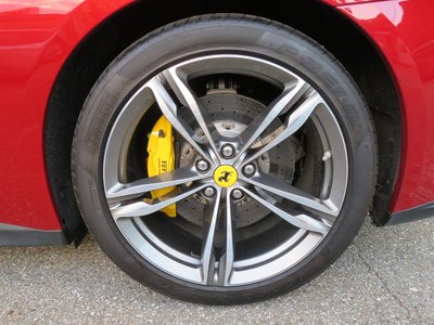 2019 Ferrari GTC4 LUSSO — миниатюра 76