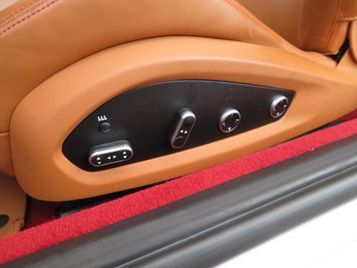 2019 Ferrari GTC4 LUSSO — миниатюра 29