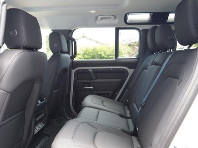 2026 LAND Rover DEFENDER photo 6