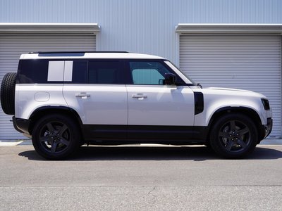 2026 LAND Rover DEFENDER photo 9