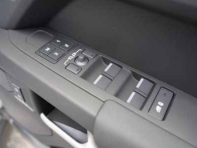 2026 LAND Rover DEFENDER thumbnail 33