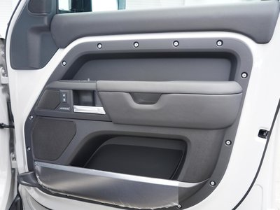 2026 LAND Rover DEFENDER thumbnail 32