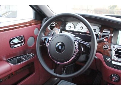 2012 ROLLS-ROYCE GHOST photo 30