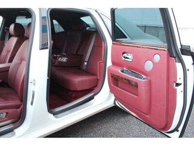 2012 ROLLS-ROYCE GHOST photo 40